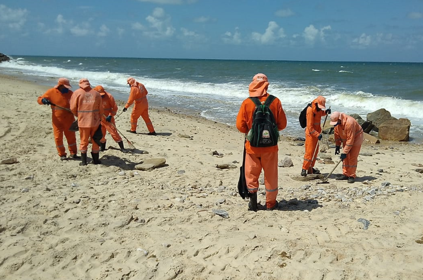 Prefeitura intensifica limpeza e mantém a balneabilidade das praias caucaienses